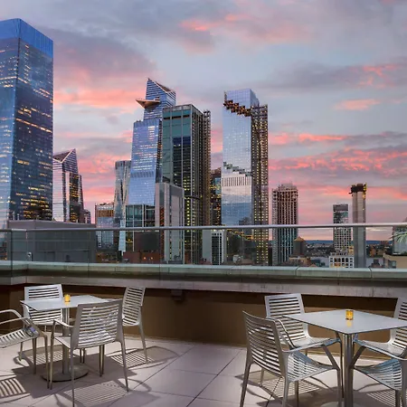 Doubletree By Hilton New York Times Square South Hotel